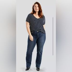 Levi's Jeans SIZE 24W Short Classic Straight Mid-High Rise Dark Wash Stretch